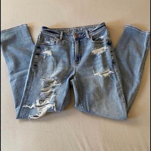 American Eagle Mom Jeans